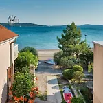 Jadrija 6 Σίμπενικ